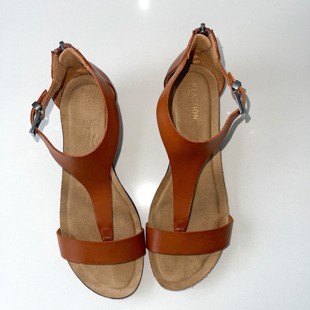 Kenneth Cold Reaction Toffee Caramel Leather Wedge Great Show Sandals size 8 med